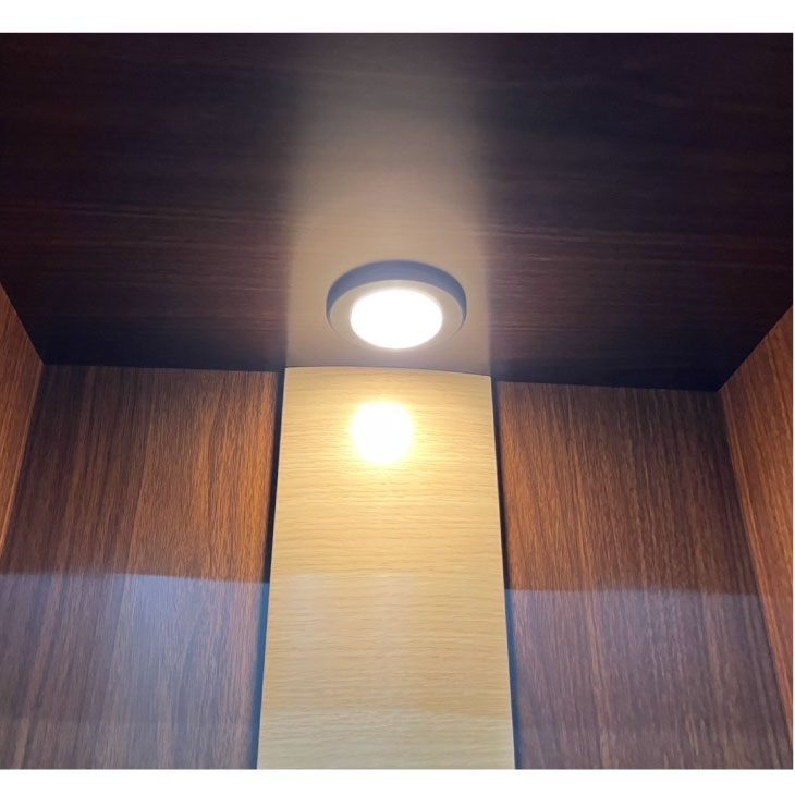 �����Υ�LED�饤�Ȳ���